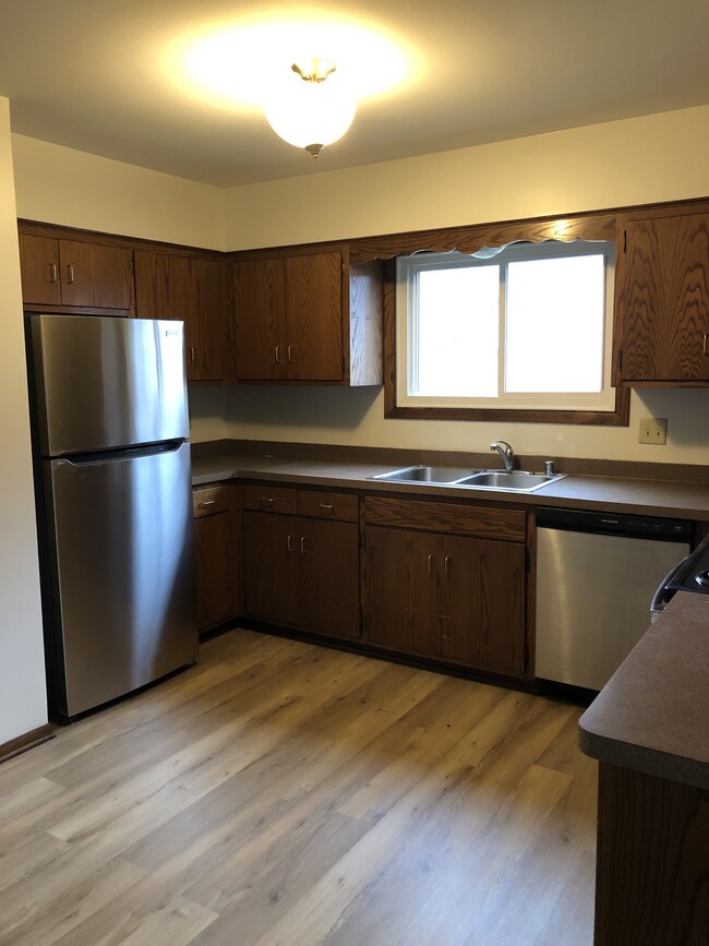 Kitchen - 2265 W Good Hope Rd