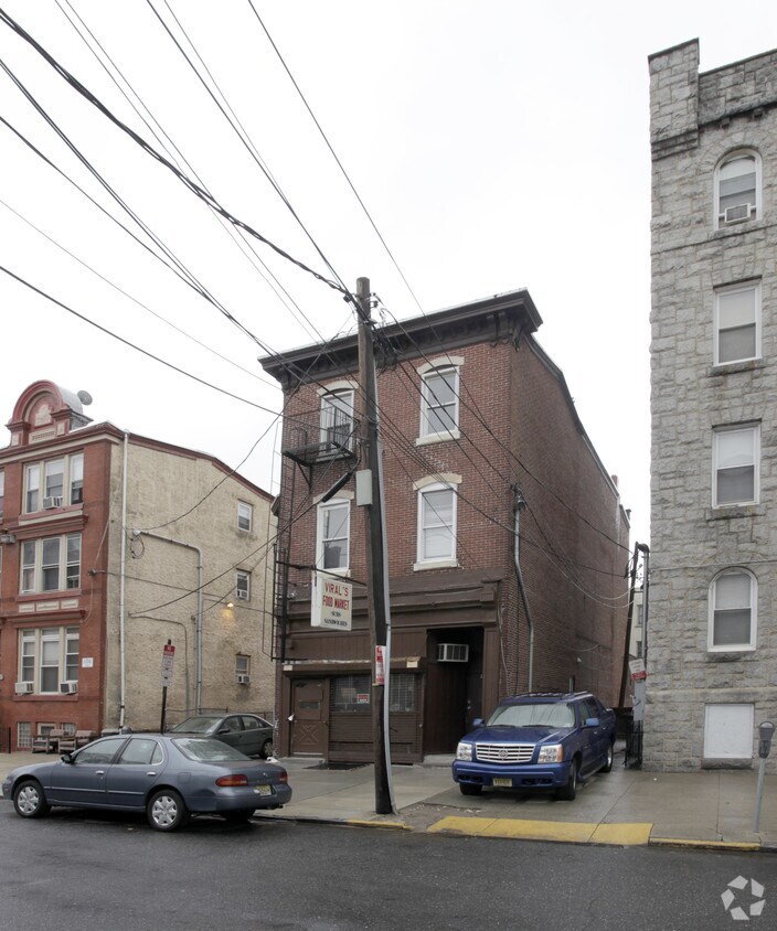 Building Photo - 119 N 3rd St