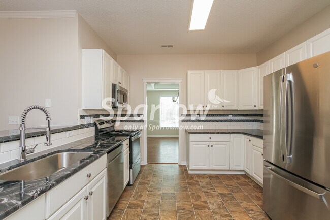 Building Photo - 137 Dannyn Grove Ct