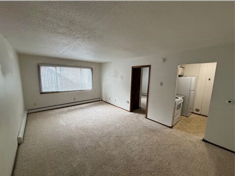 Foto del edificio - 630 S Governor St