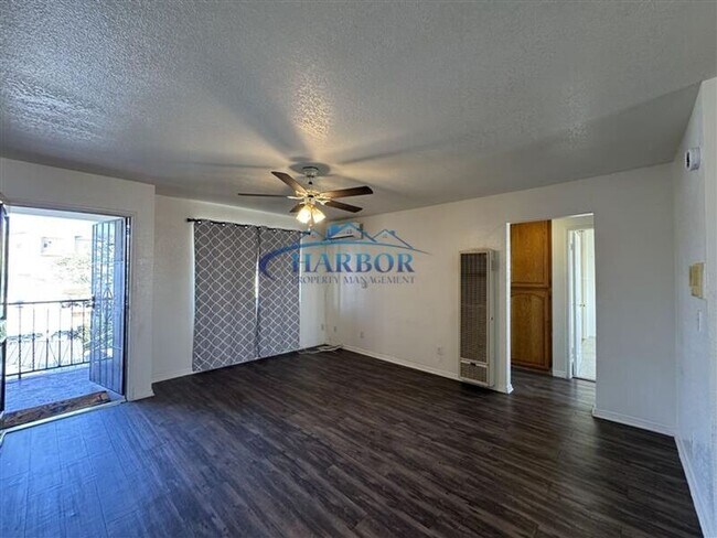 Foto del edificio - 820 W 1st St