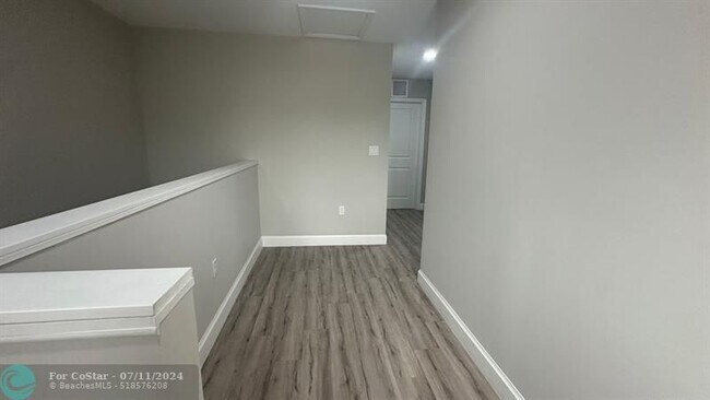 Foto del edificio - 811 NW 3rd Ave