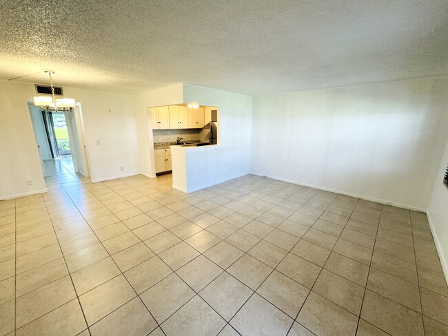 Building Photo - 138 Fanshaw Way