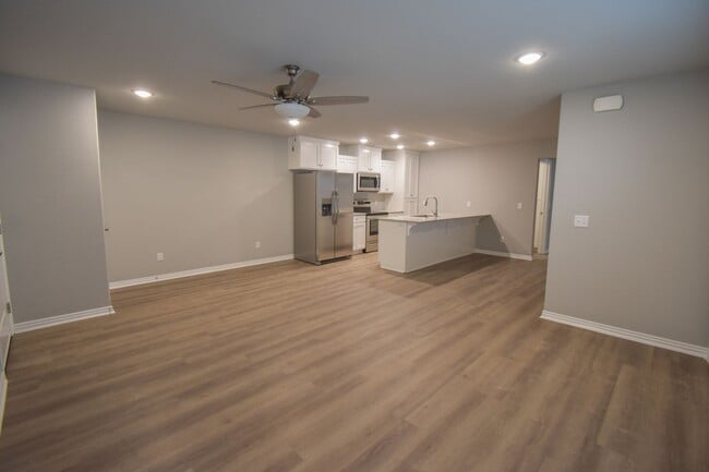 Photo - 3 Bedroom 2 Bath Duplex in Prairie Grove!! House