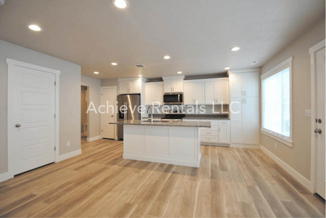 Building Photo - 2782 W 4140 S
