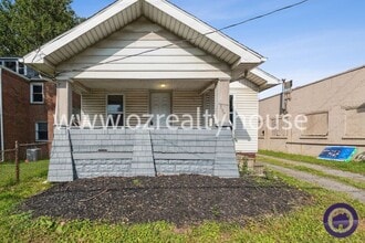 Building Photo - 3907 Lagrange St