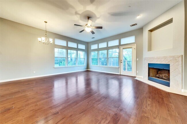 Building Photo - 10300 Morado Cove