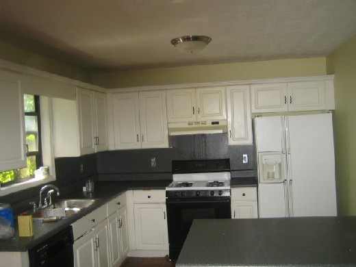 Building Photo - 7638 Oakvale Dr