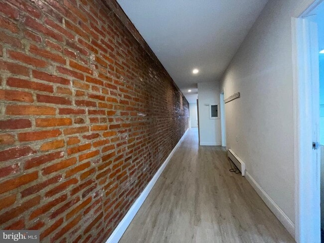 Building Photo - 900 N 29th St