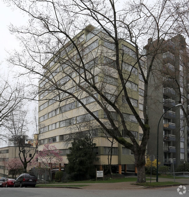 Building Exterior - The Twelve81