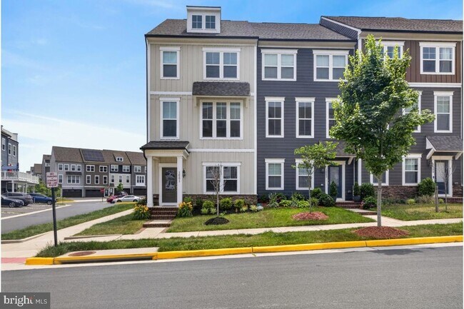 Foto del edificio - 1601 Grove Chestnut Rd