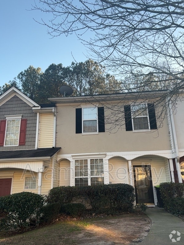 Building Photo - 1688 Camden Forrest Way
