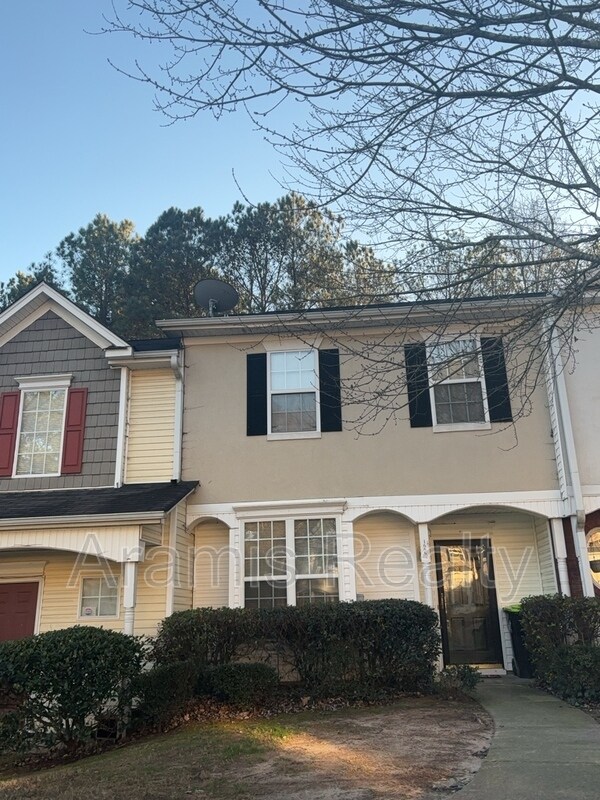 Primary Photo - 1688 Camden Forrest Way