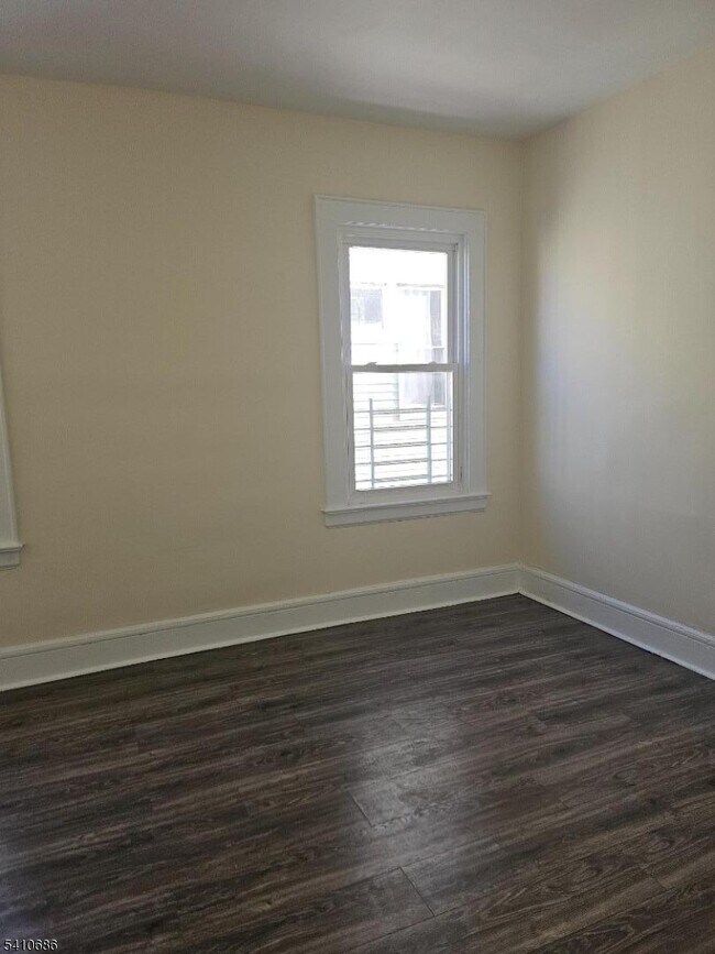 Building Photo - 31 Western Pky