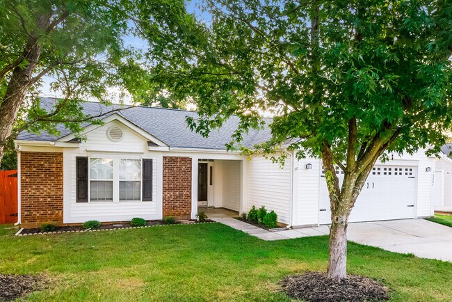 Foto del edificio - 5891 Culloden Ct