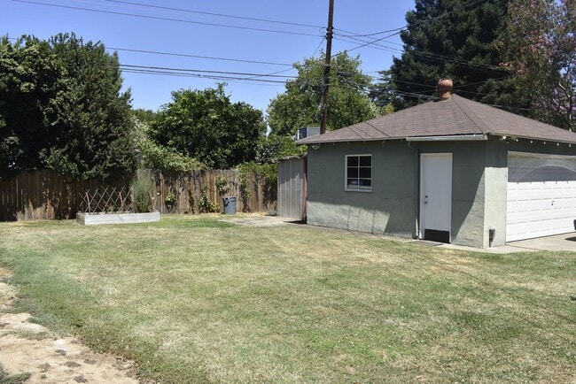 Building Photo - 5311 Callister Ave