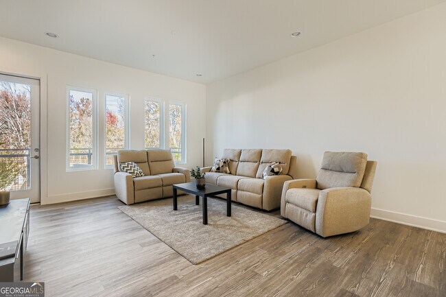 Foto del edificio - 1251 Chelsea Cir NW