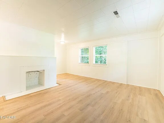 Building Photo - 502 Hayworth Dr