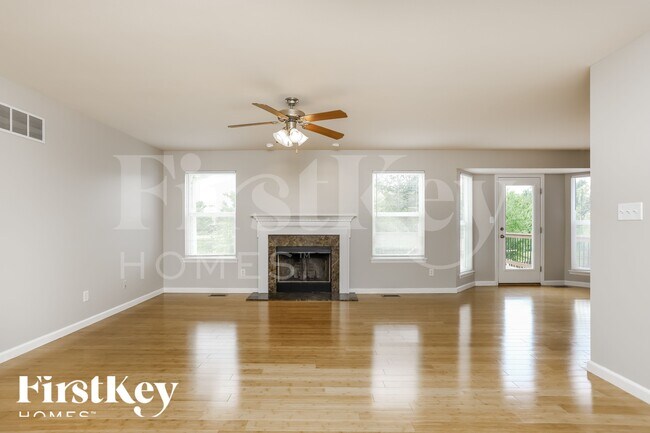 Building Photo - 121 Brookfield Blvd