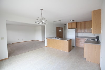 Building Photo - 914 Wesley Dr