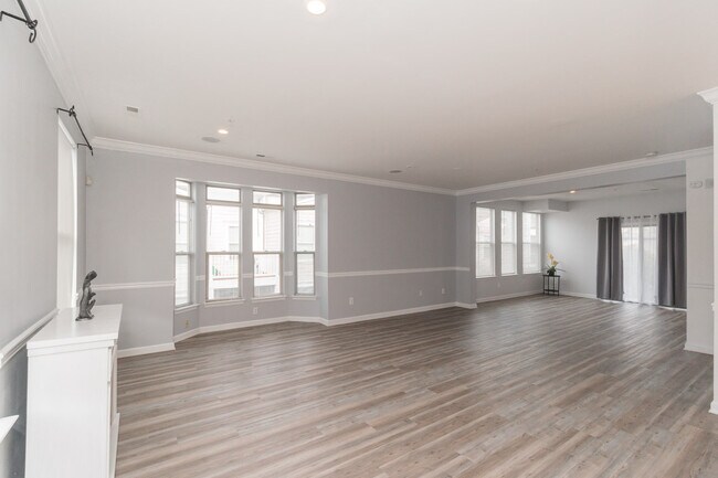 Main Floor-Great Room - 107 Albemarle St