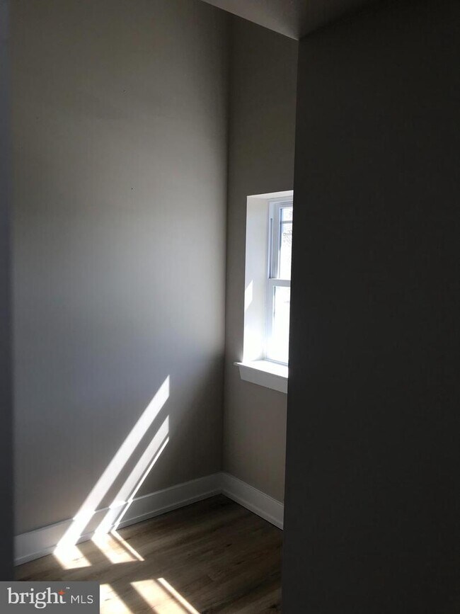 Foto del edificio - 4627 E Thompson St