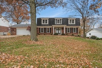 Building Photo - 12122 Royal Valley Dr