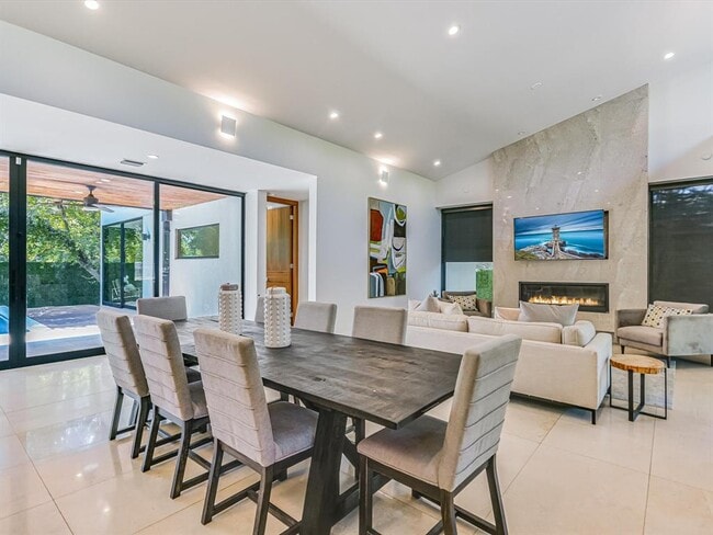 Building Photo - 1601 Barn Swallow Dr