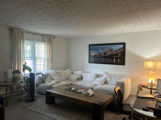Foto del edificio - 14268 Prospect Rd