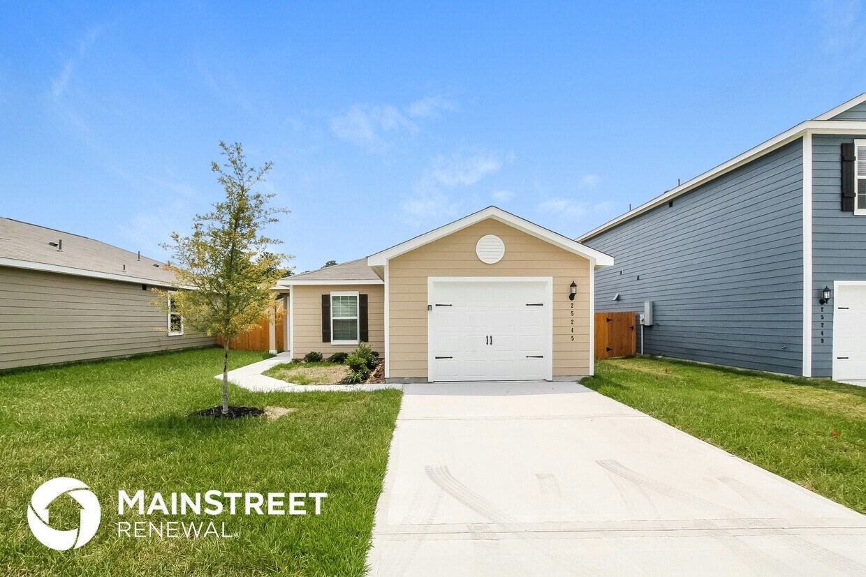 Foto principal - 25245 Dickens Dr