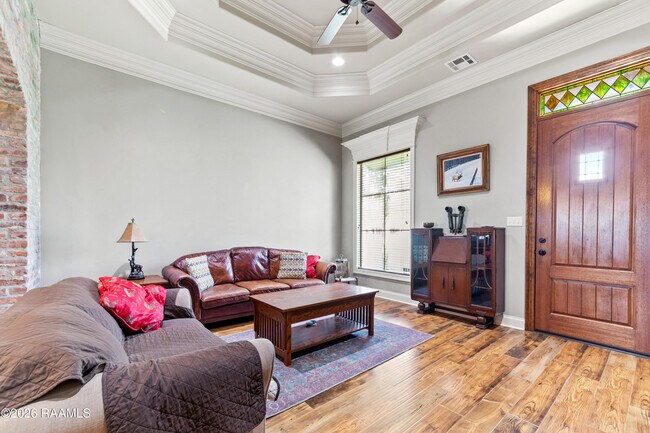 Building Photo - 126 Heathwood Dr