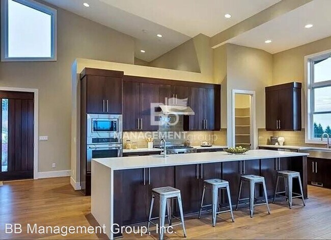 Foto del edificio - 5 br, 3 bath House - 14837 NW Red Cedar Court