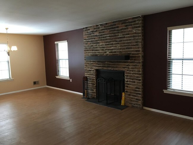 Foto del edificio - 602 Wellington Pl