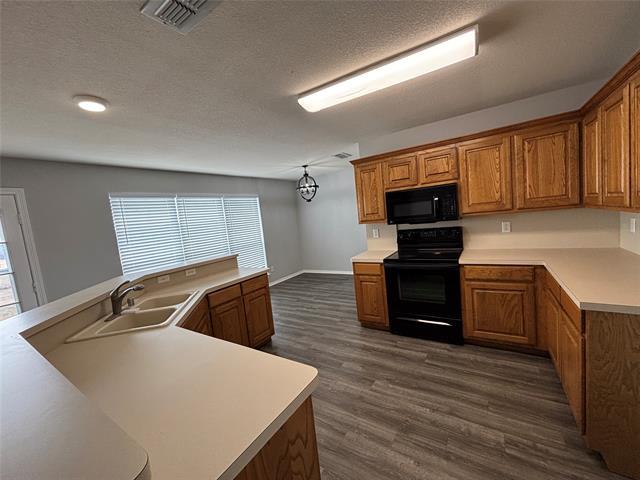 Foto del edificio - 112 Pepperbush Ln