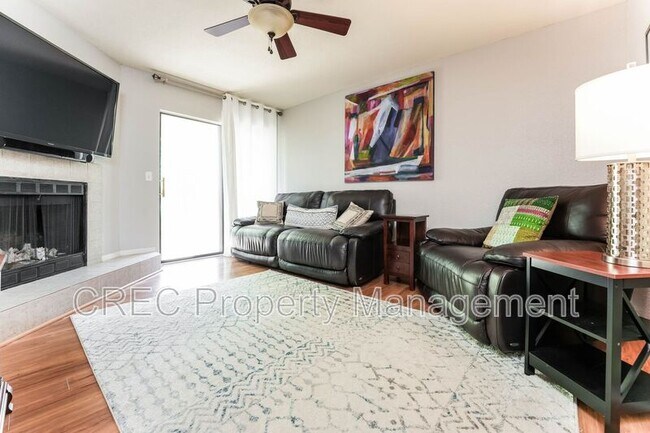 Foto del edificio - 1481 Center St Ext