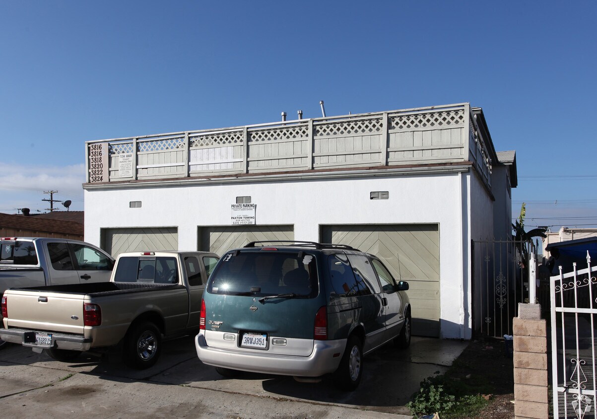 Building Photo - 3816-3824 42nd St