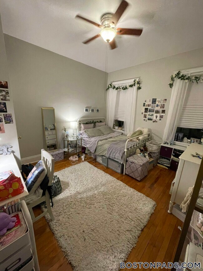 Foto del edificio - 1193 Commonwealth Ave