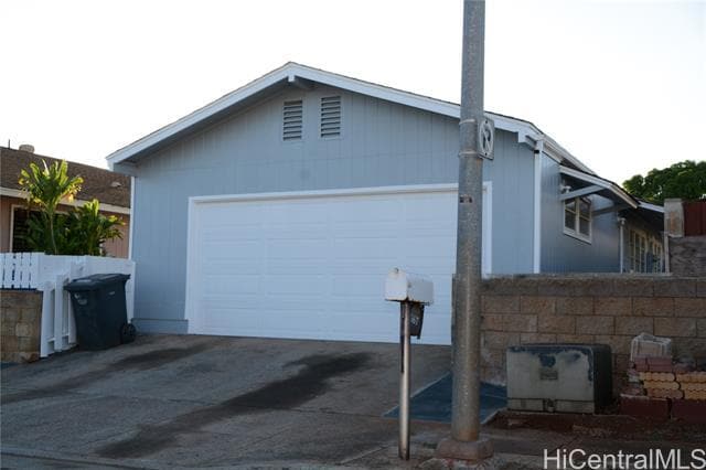 Building Photo - 94-667-667 Maaniani Pl