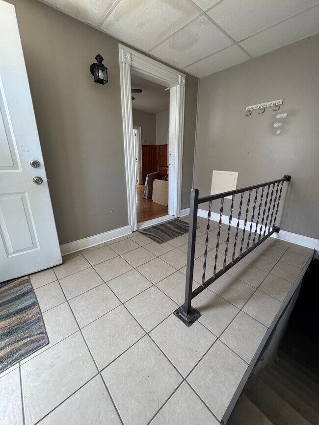 Foto del edificio - 1402 S State St