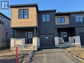 Building Photo - 521 Galanthus Walk