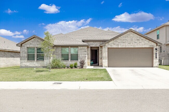 Building Photo - Gorgeous 4/2 in Cooper ISD