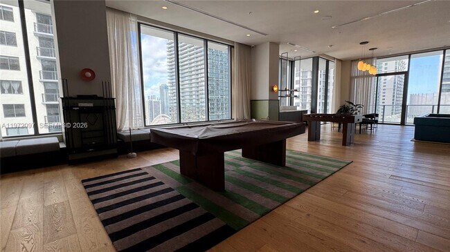 Foto del edificio - 11 NE 6th St