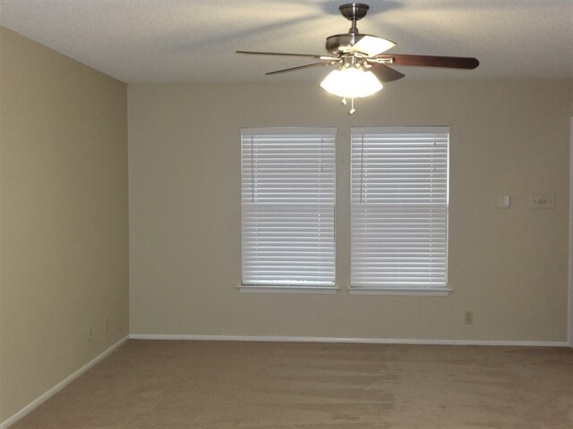 Foto del edificio - 7659 Chatsworth