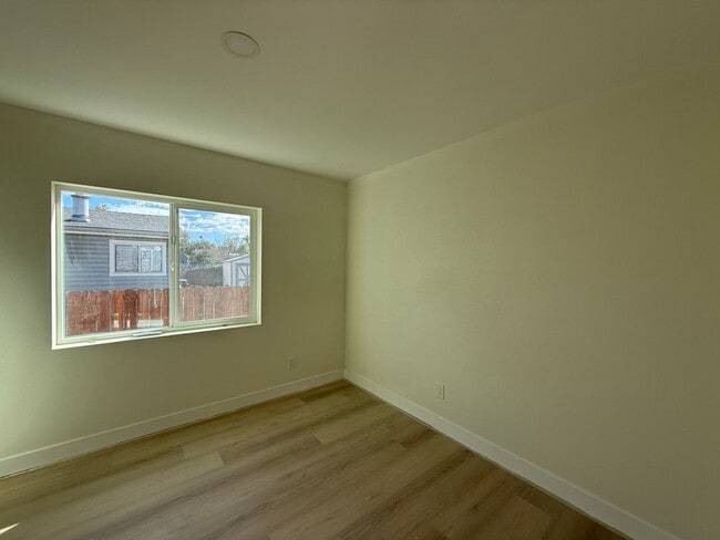 Building Photo - Brand new and Move-In ready!