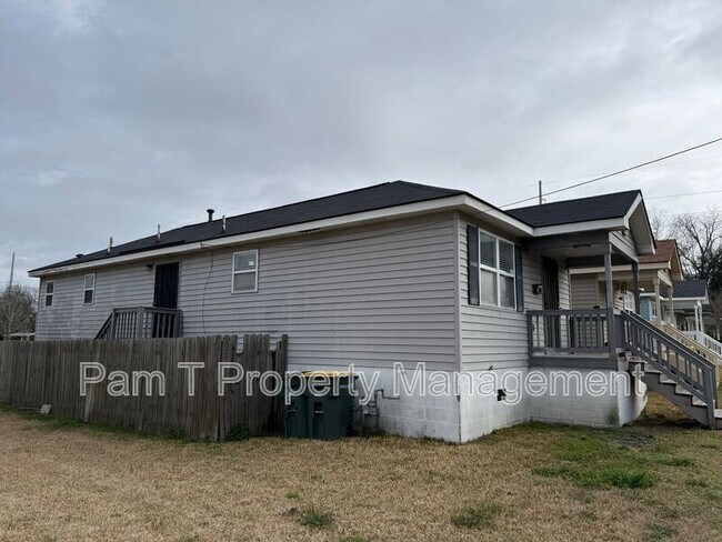 Foto del edificio - 768 Wolf St