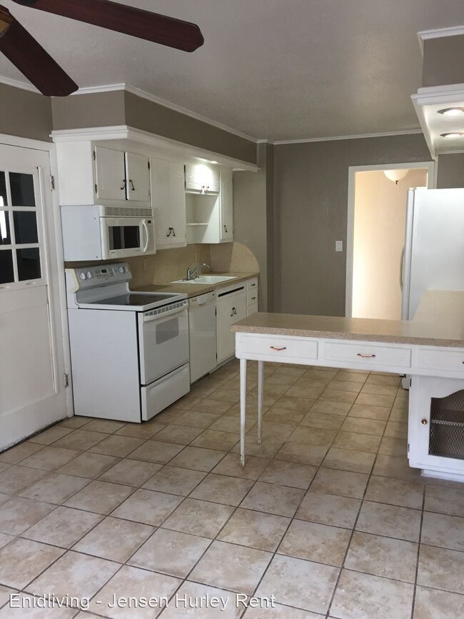 Foto del edificio - 3 br, 2 bath House - 1806 W THOMPSON AVE