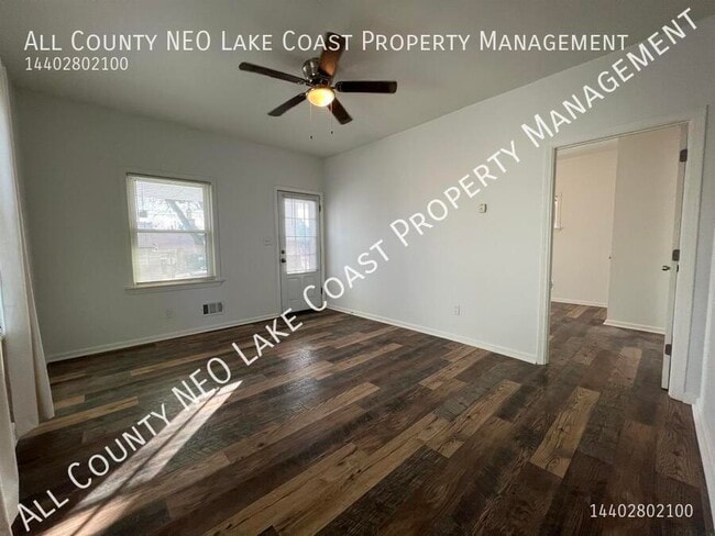 Building Photo - 2084 Dowd Ave