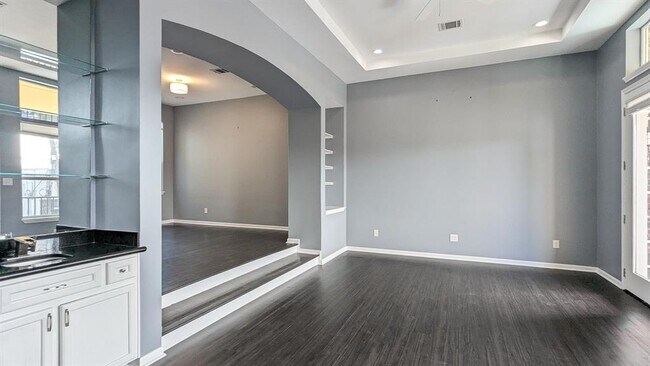 Building Photo - 2603 Bell St
