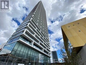 Building Photo - 5 Buttermill Ave.