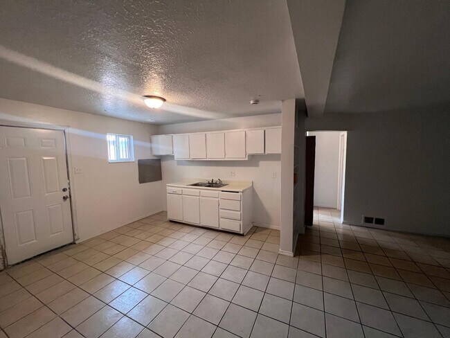 Foto del edificio - 3413 Ross Ave SE
